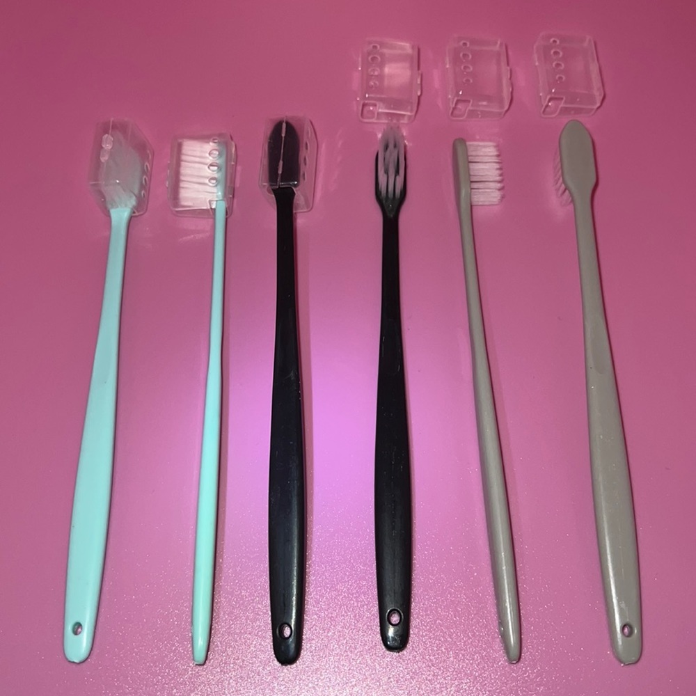 6 Piece Toothbrush Set